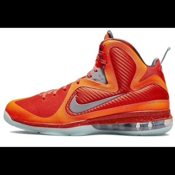 Nike LeBron IX Sneaker (Total Orange/Reflect Silver-Team Orange - Picture 3 of 5